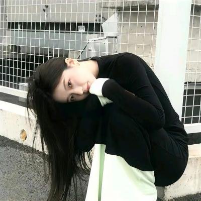三条黑暗的街道